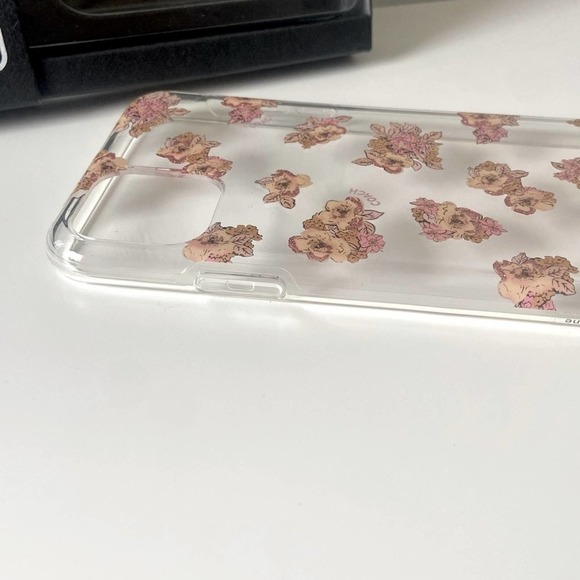 Coach iPhone 11 Pro Max Case – Floral Print, NWT - Picture 6 of 9